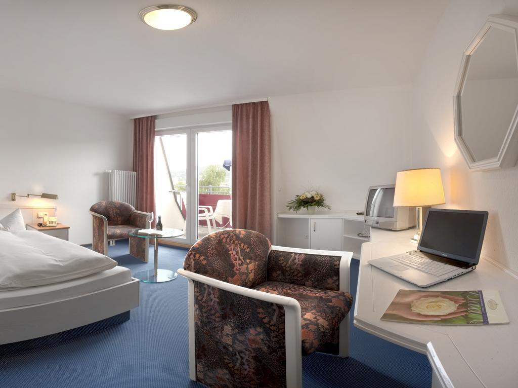 Hotel Sonneneck سيئة كيسينجين الغرفة الصورة